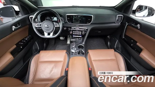 Kia Sportage — фото 6