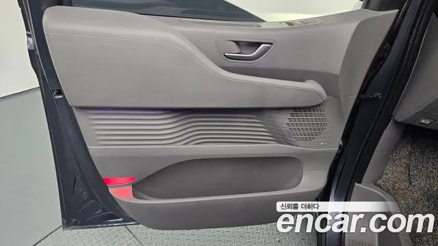 Hyundai Staria — фото 24