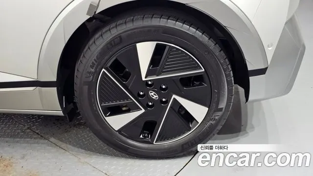 Hyundai Ioniq 5 — фото 21