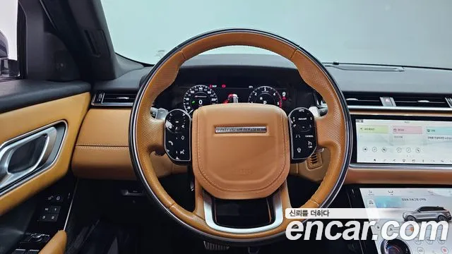 Land Rover Range Rover Velar — фото 13