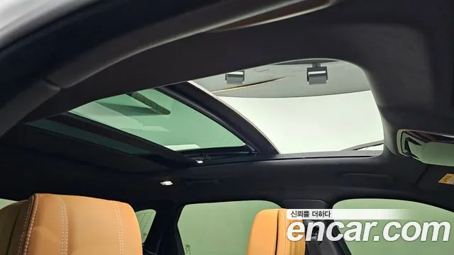 Land Rover Range Rover Velar — фото 16