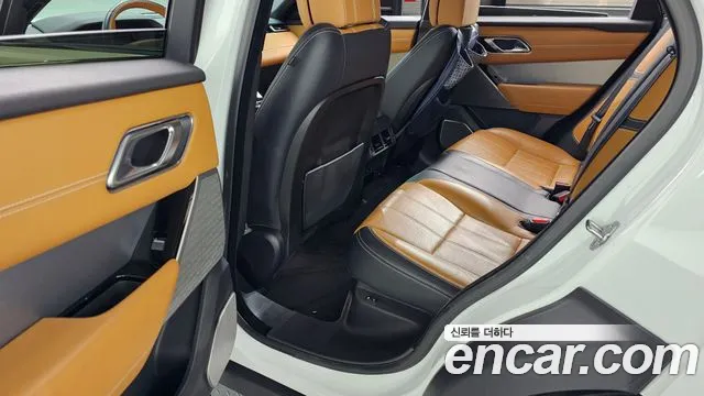 Land Rover Range Rover Velar — фото 12