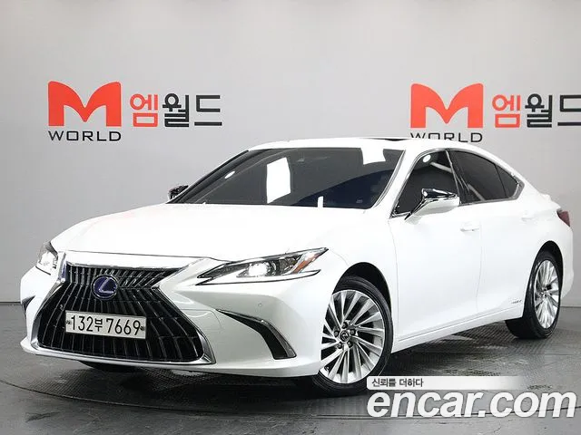 Lexus ES — фото 1