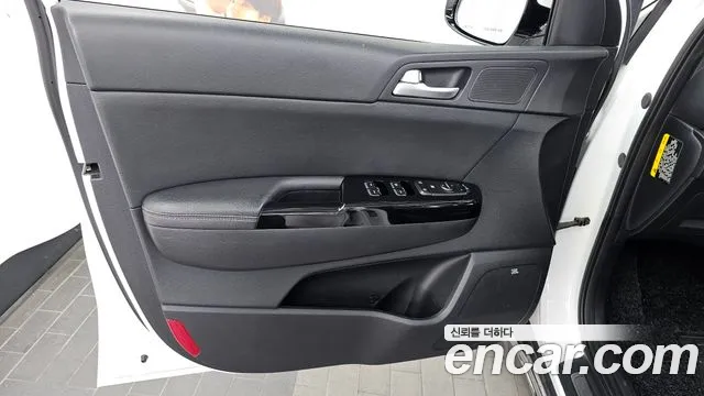 Kia Sportage — фото 24