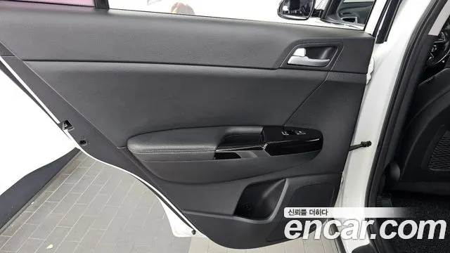 Kia Sportage — фото 25