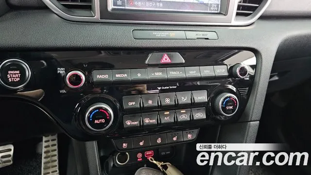Kia Sportage — фото 32
