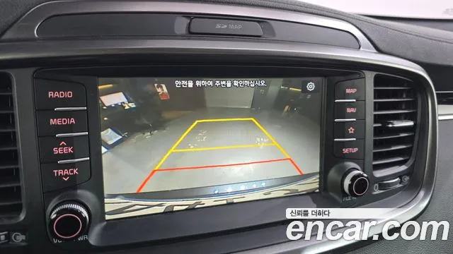 Kia Sorento — фото 16