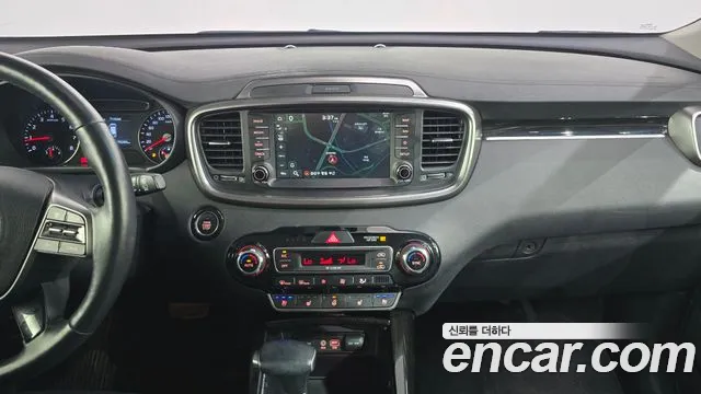 Kia Sorento — фото 14
