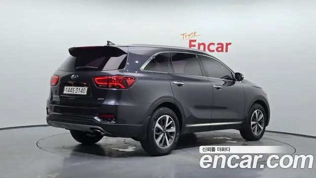 Kia Sorento — фото 2