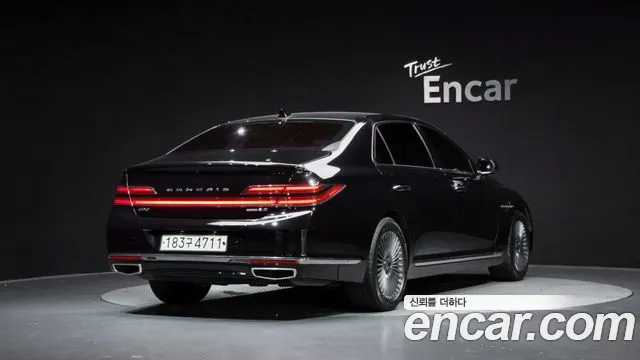 Genesis G90