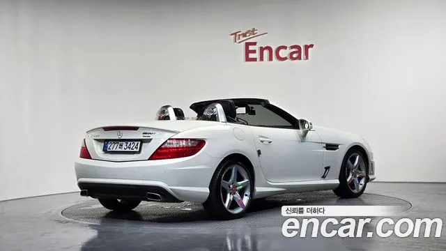 Mercedes-Benz SLK-Class