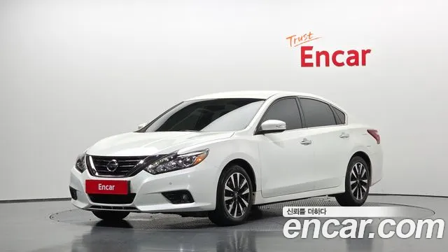 Nissan Altima