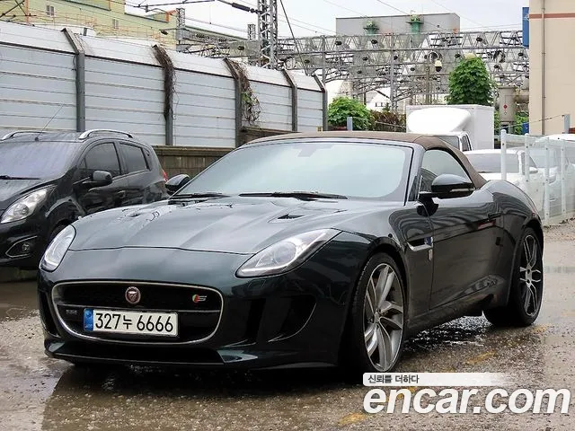 Jaguar F-TYPE