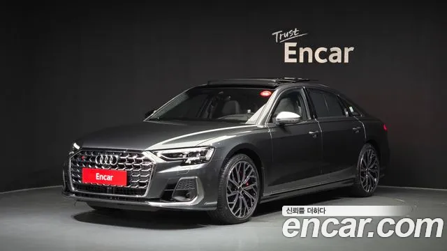 Audi S8
