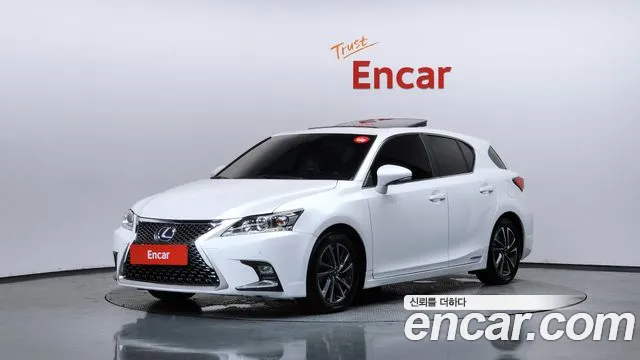 Lexus CT200h