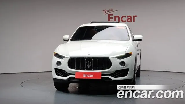 Maserati Levante — фото 2