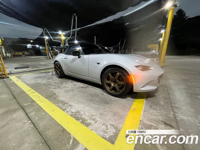 Mazda MX-5 Miata