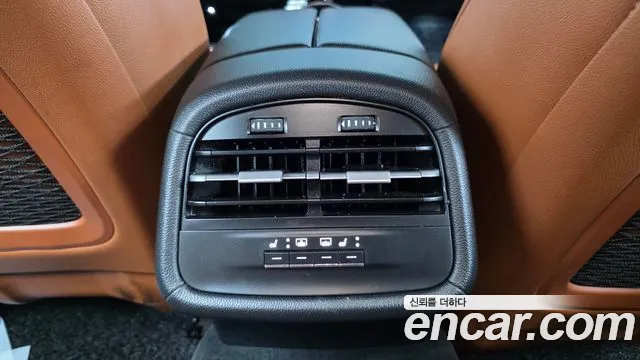 Maserati Ghibli — фото 18
