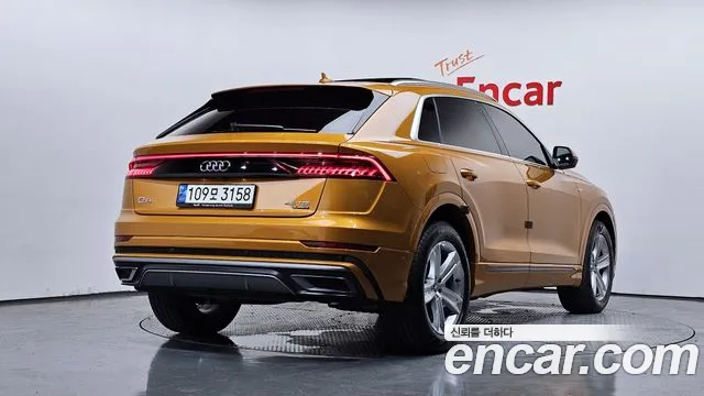 Audi Q8 — фото 2
