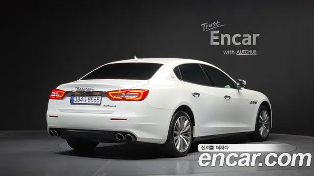 Maserati Quattroporte — фото 2