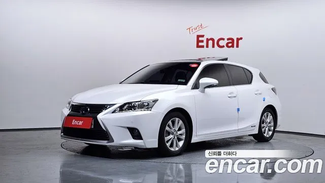 Lexus CT200h