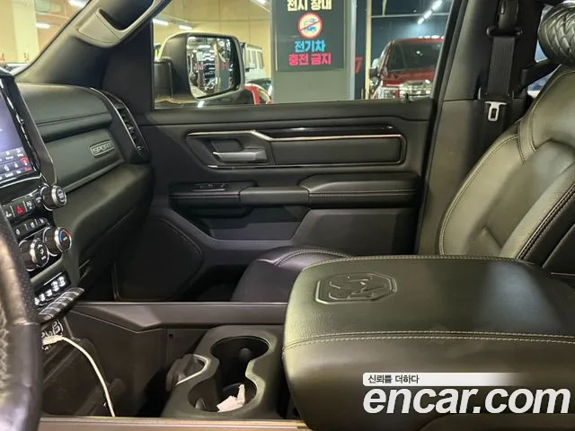 Dodge Ram Pick Up — фото 17