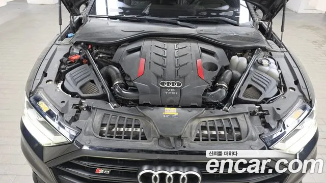 Audi S8 — фото 6