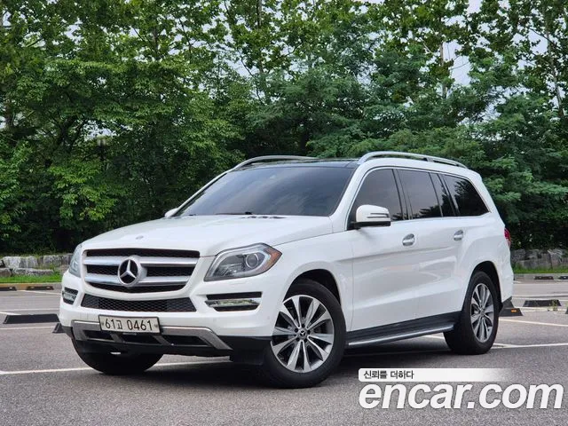 Mercedes-Benz GL-Class — фото 1