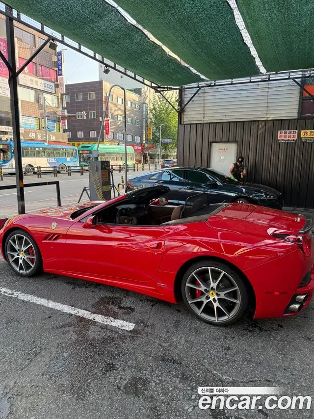Ferrari California