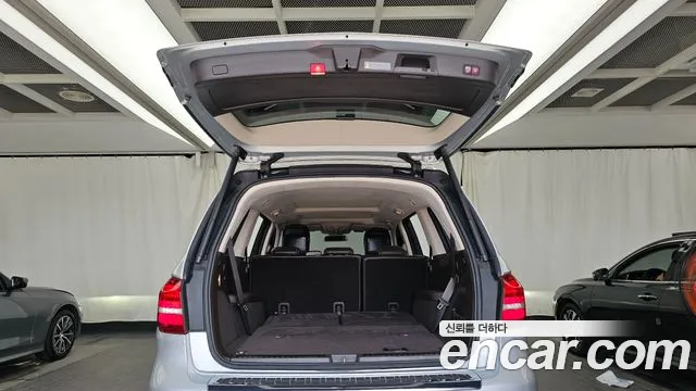 Mercedes-Benz GLS-Class — фото 20