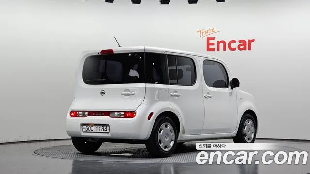 Nissan Cube — фото 2