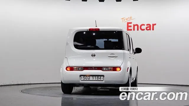 Nissan Cube — фото 4