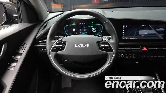 Kia Niro — фото 13