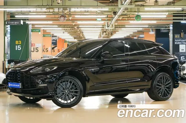 Astonmartin DBX