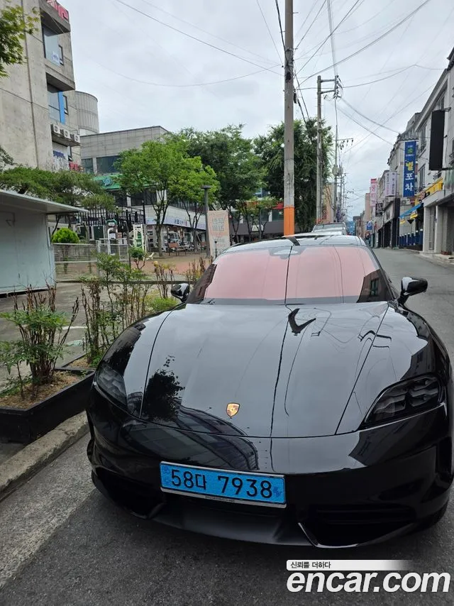 Porsche Taycan