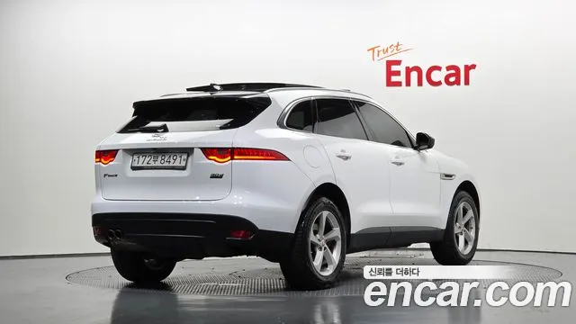 Jaguar F-PACE — фото 2