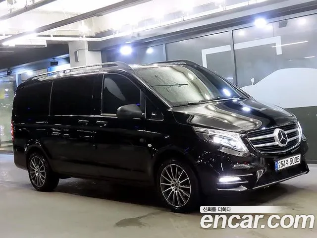 Mercedes-Benz V-Class