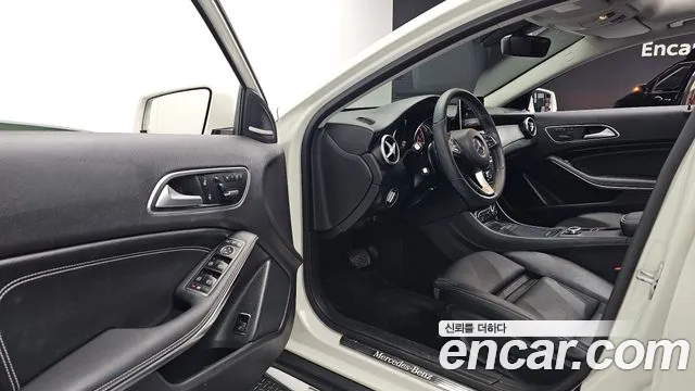 Mercedes-Benz A-Class — фото 10