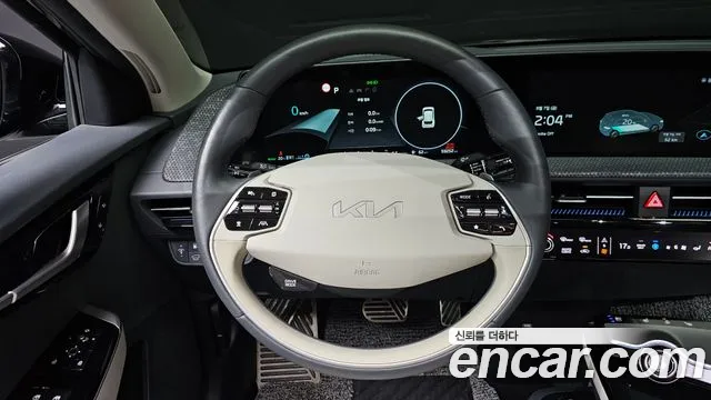 Kia EV6 — фото 12