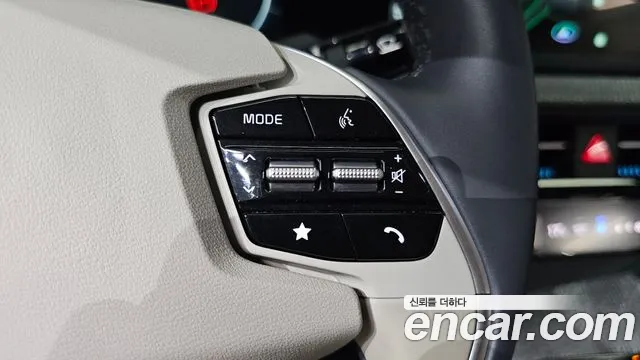 Kia EV6 — фото 30