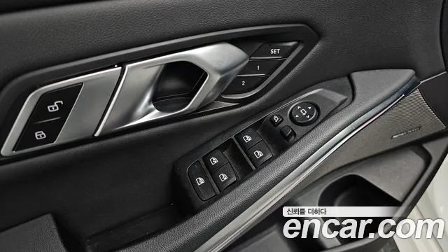 BMW 3-Series — фото 18