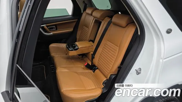 Land Rover Discovery Sport — фото 11