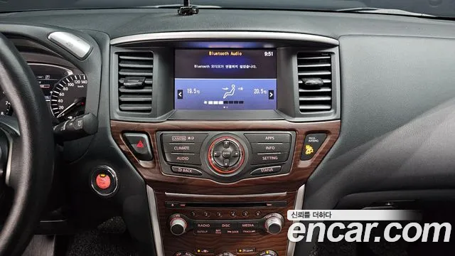 Nissan Pathfinder — фото 14