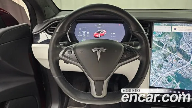 Tesla Model X — фото 12
