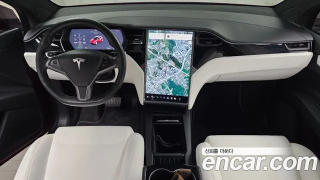 Tesla Model X — фото 6