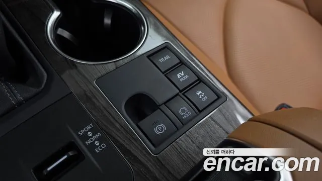 Toyota Highlander — фото 28