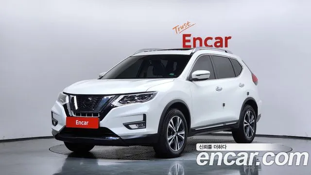 Nissan X-Trail — фото 1