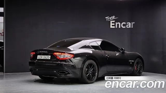 Maserati GranTurismo — фото 2