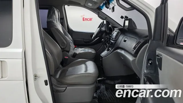 Hyundai Starex — фото 11