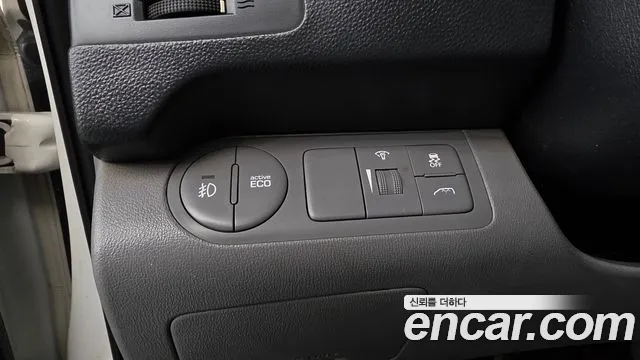 Hyundai Starex — фото 17